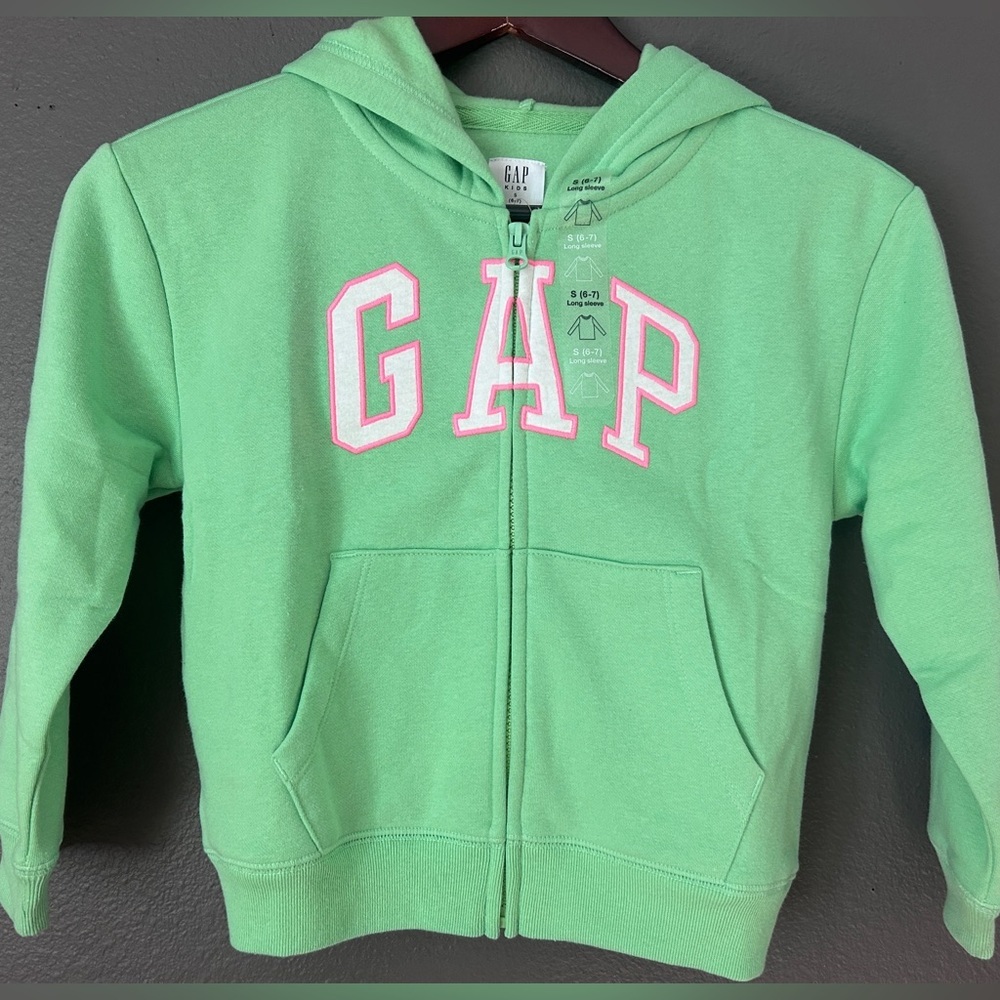 Gap Girls Zip Up Hoodie Size Small 6/7 Green with Pink Letters